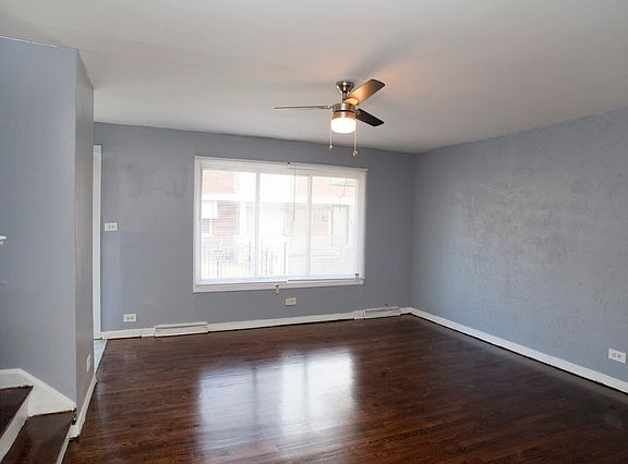 3rd image of 5055 W Gladys Ave APT C
