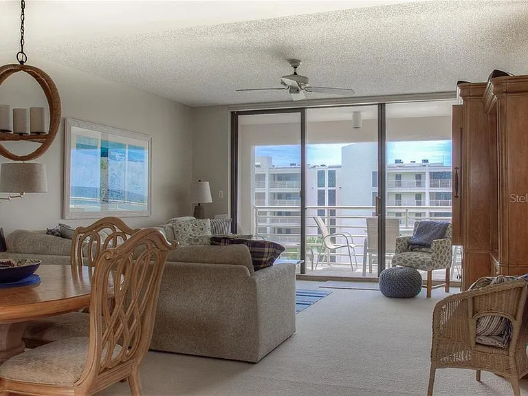 2109 Gulf Of Mexico Dr #1402 — Photo 3