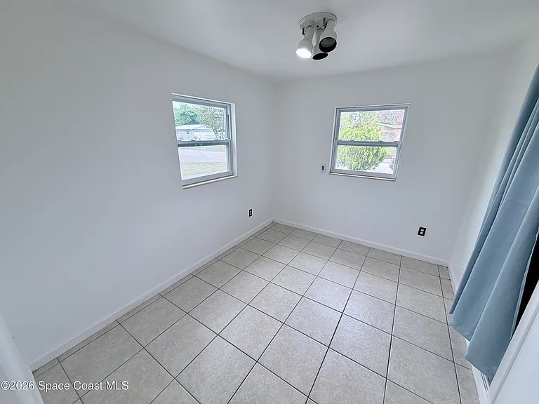 2107 Little John Rd — Photo 23