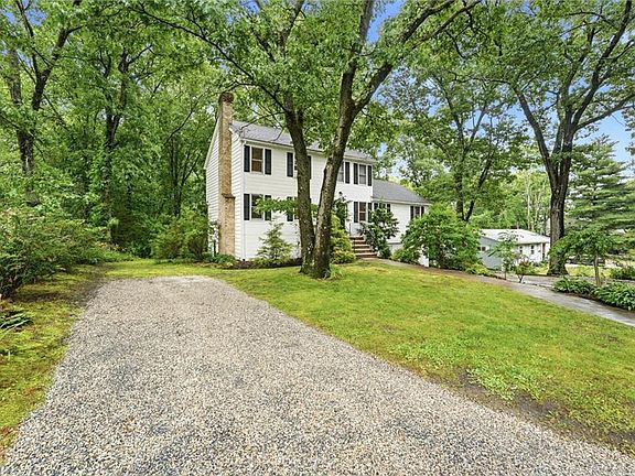 4th image of 759 Woodward Rd