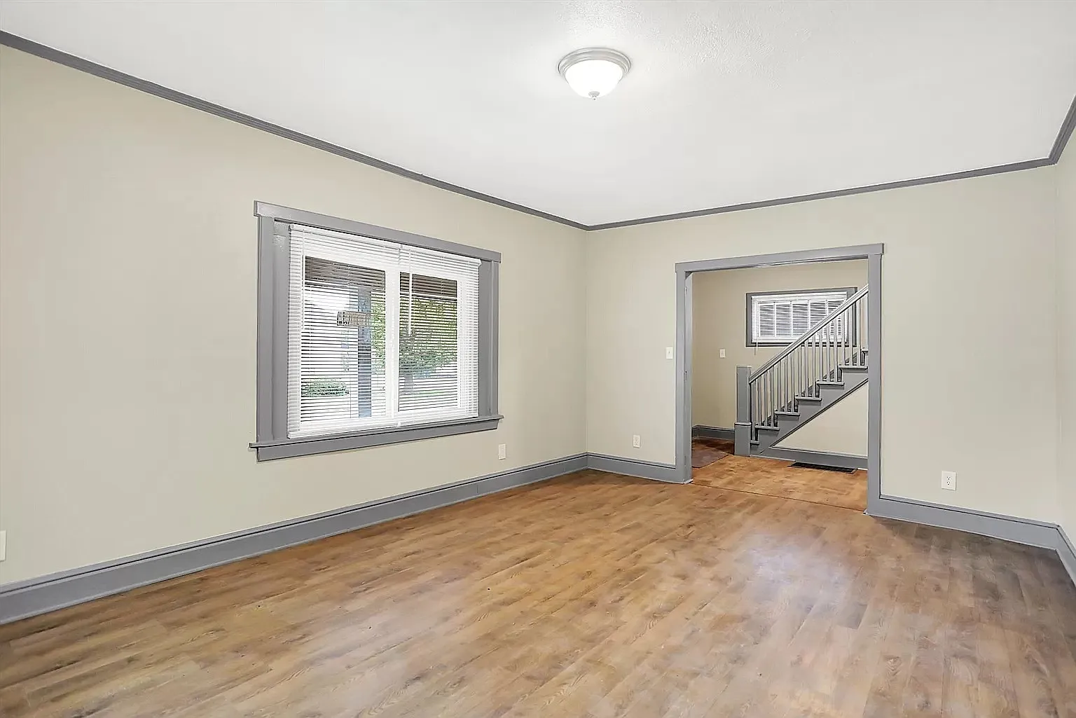 1611 Nichol Avenue - 1 — Photo 3
