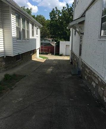 4th image of 4115 Bellefontaine Ave