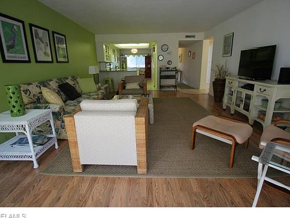 3rd image of 1440 Middle Gulf Dr Unit 1F