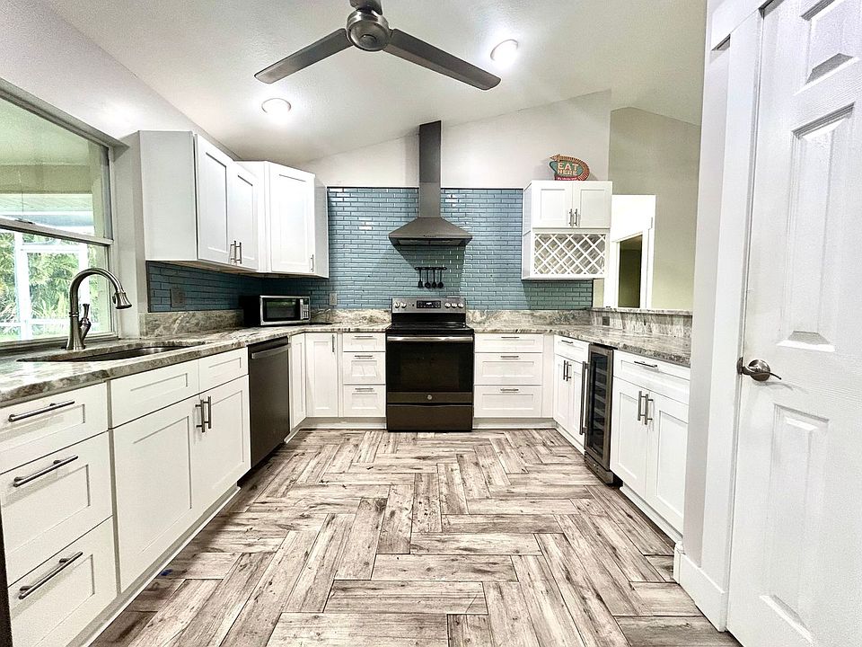 1st image of 210 SE 1st Pl