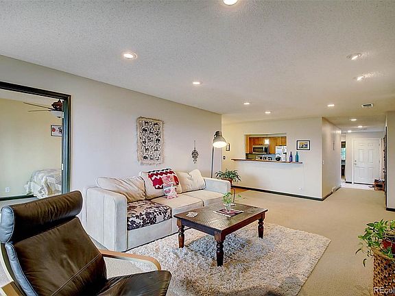 5th image of 1536 Bradley Dr #A-302