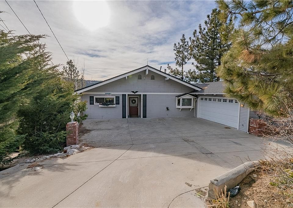 1st image of 39599 Lake Dr