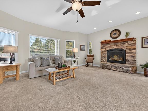 5th image of 786 Willhoite Rd