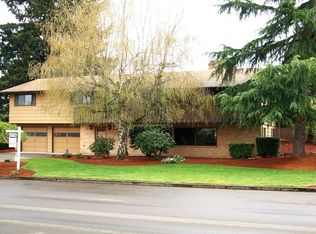 11913 NW 9th Ave, Vancouver, WA 98685