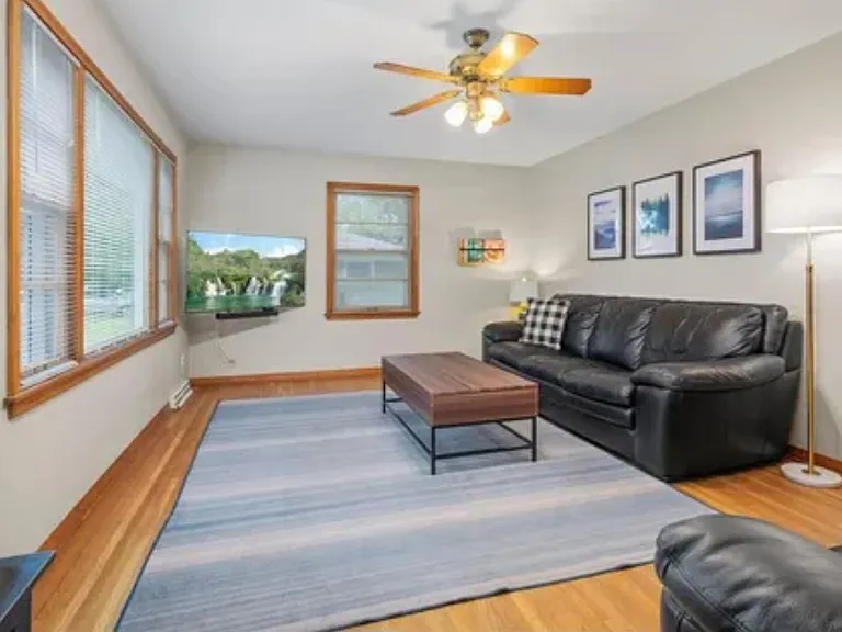533 Birch St — Photo 15