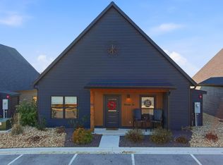 177 Poolside #27, Hollister, MO 65672