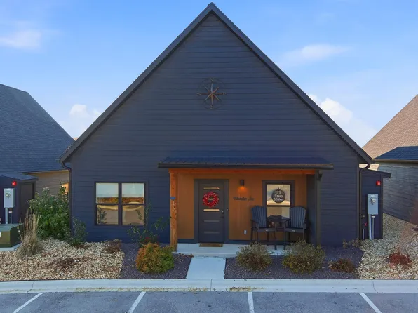 177 Poolside #27, Hollister, MO 65672