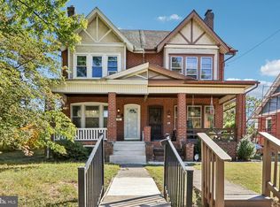 840 N Charlotte St, Pottstown, PA 19464