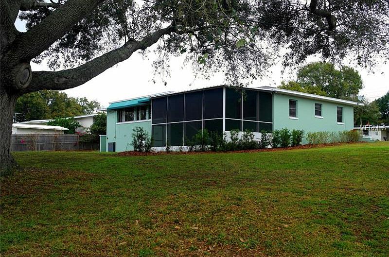 1st image of 913 Hill Dr