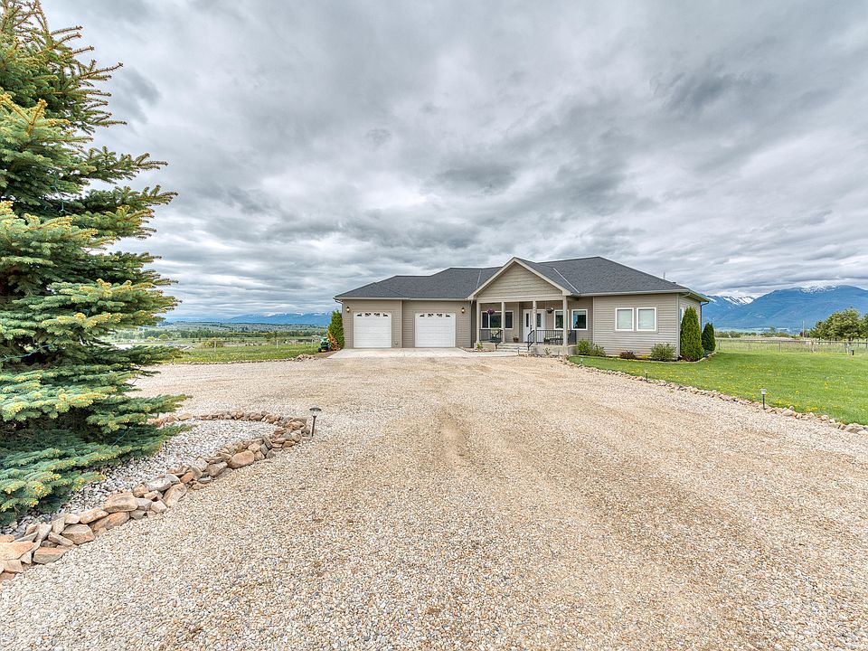 1st image of 635 Crooked Creek Dr