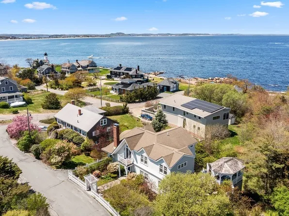 21 Norwood Hts, Gloucester, MA 01930