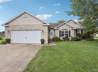 205 Jefferson Dr, Breese, IL 62230