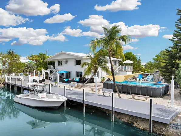 750 W Indies Dr, Ramrod Key, FL 33042