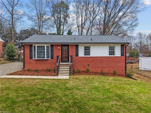 3202 James Pl, Greensboro, NC 27405