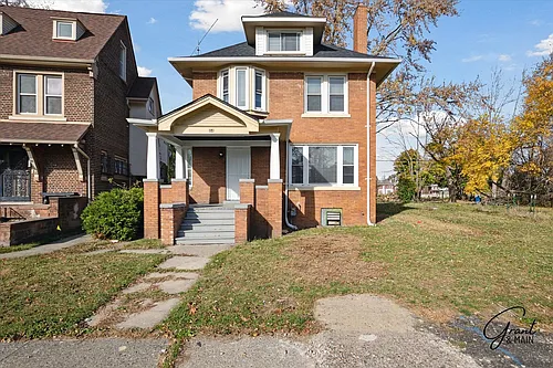 64 Glendale St Photo 1