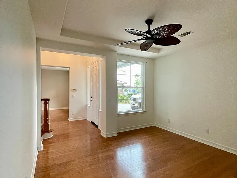 2133 Twain Ave — Photo 35