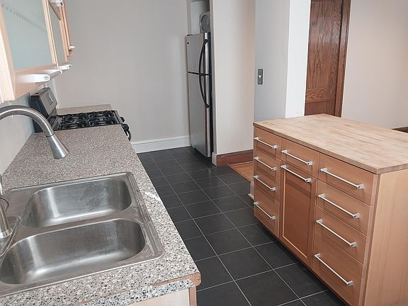 5th image of 3528 Emerson Ave S APT 7
