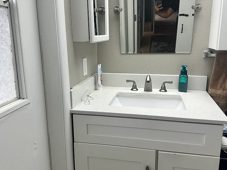 4104 Honolulu Dr — Photo 2