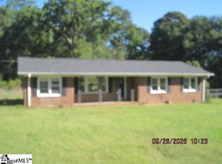 200 Windsor Dr, Laurens, SC 29360