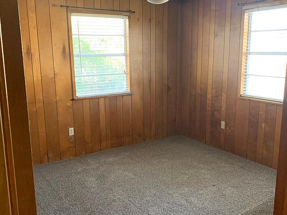 4th image of 604 N 13th St