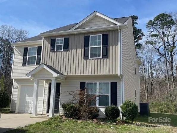 7425 Hidden Creek Dr, Charlotte, NC 28214