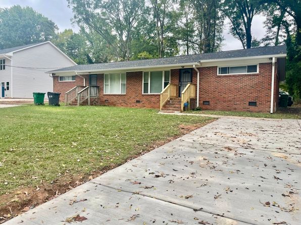 2937 Burgess Dr