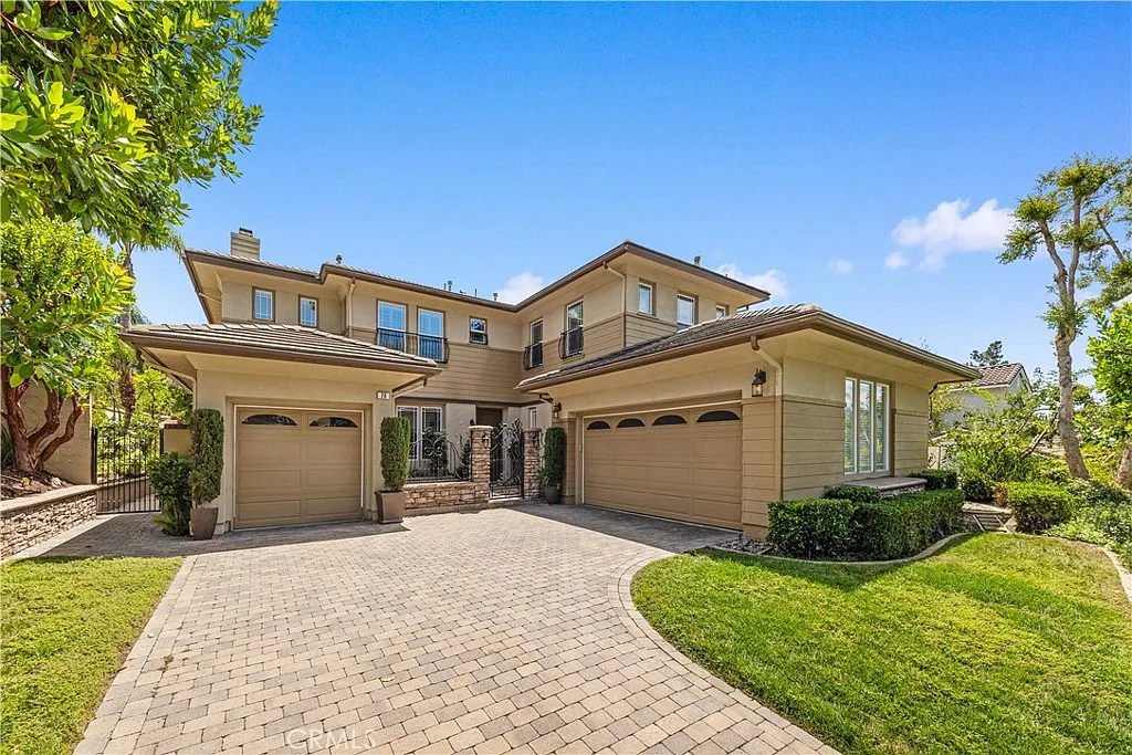 4 bed, 5.5 bath, 3744 sqft, $7,850 — Photo 4