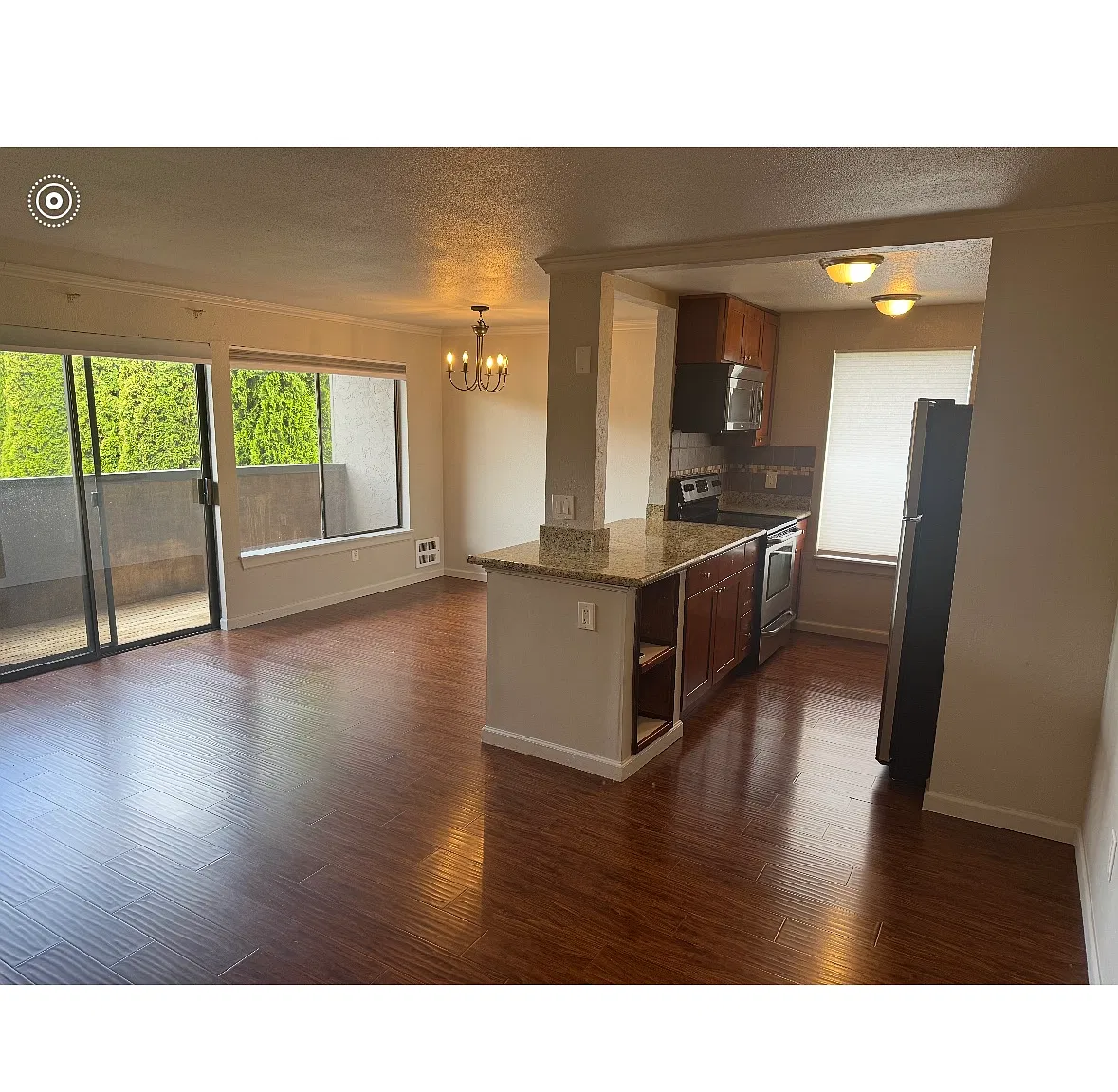 2 bed, 850 sqft, $2,395 — Photo 2