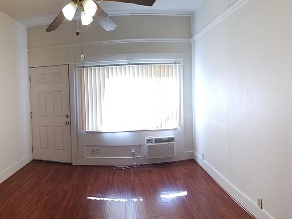 2nd image of 714 25th St APT 3