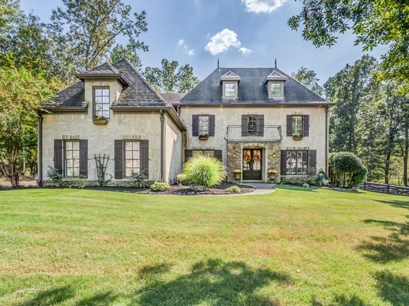 50 Canterbury Lane Hickory, Eads, TN 38028