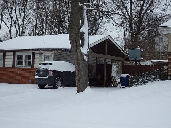 3rd image of 11057 Warwickhall Dr
