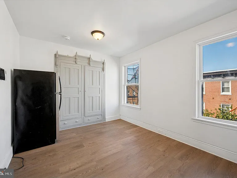 1217 N 28th St #3 — Photo 5