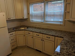 859 S Addison Rd #1, Addison, IL 60101