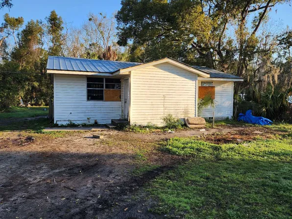 707 McGee St NE, Live Oak, FL 32064