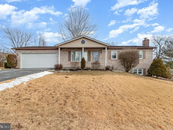 109 Hope Ter, Carlisle, PA 17013