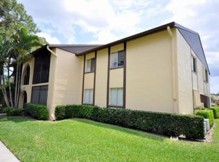 403 Pine Glen Ln APT B-2, Greenacres, FL 33463