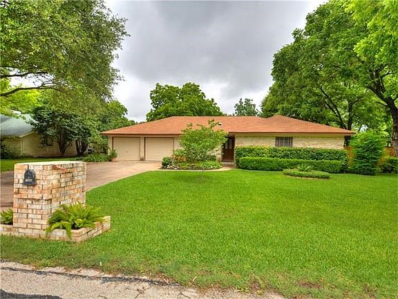 2nd image of 9202 Meadowheath Dr