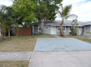 4539 Arthur St, Palm Beach Gardens, FL 33418
