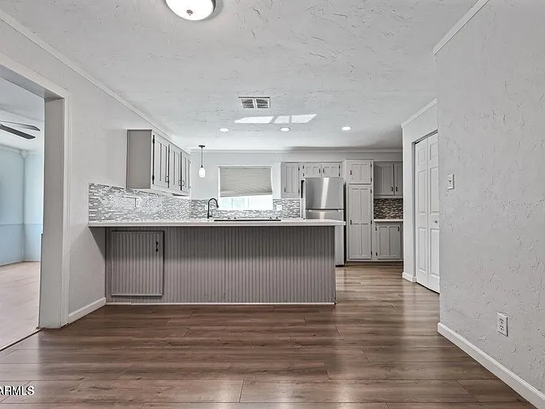 6133 W Tierra Buena Ln — Photo 5