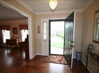 215 Wycliffe Dr, Greer, SC 29650