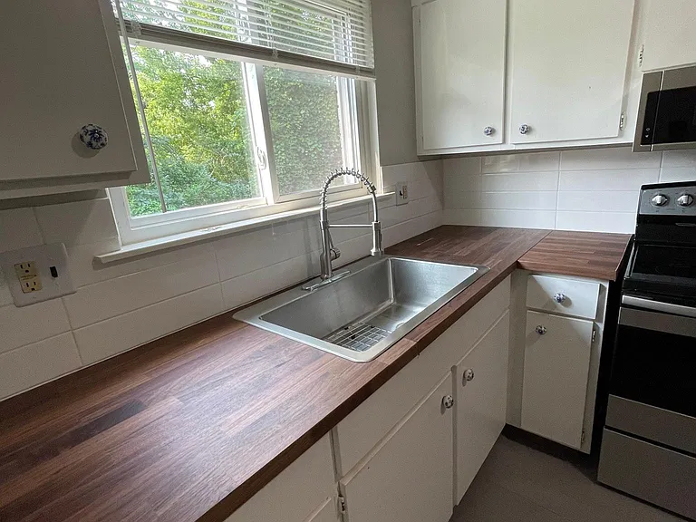 406 Oakland Ave #6 — Photo 6