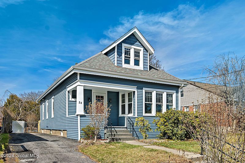 2nd image of 34 Edgecomb Street