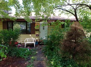 957 N Sleight St, Naperville, IL 60563