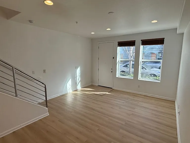 1419 Nevin Plz — Photo 8