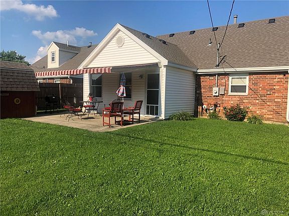 3rd image of 628 Beverly Dr
