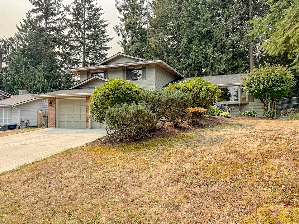 3212 109th St SE
